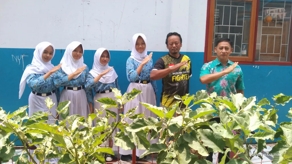 Kepala Sekolah Mohamad Bunasir