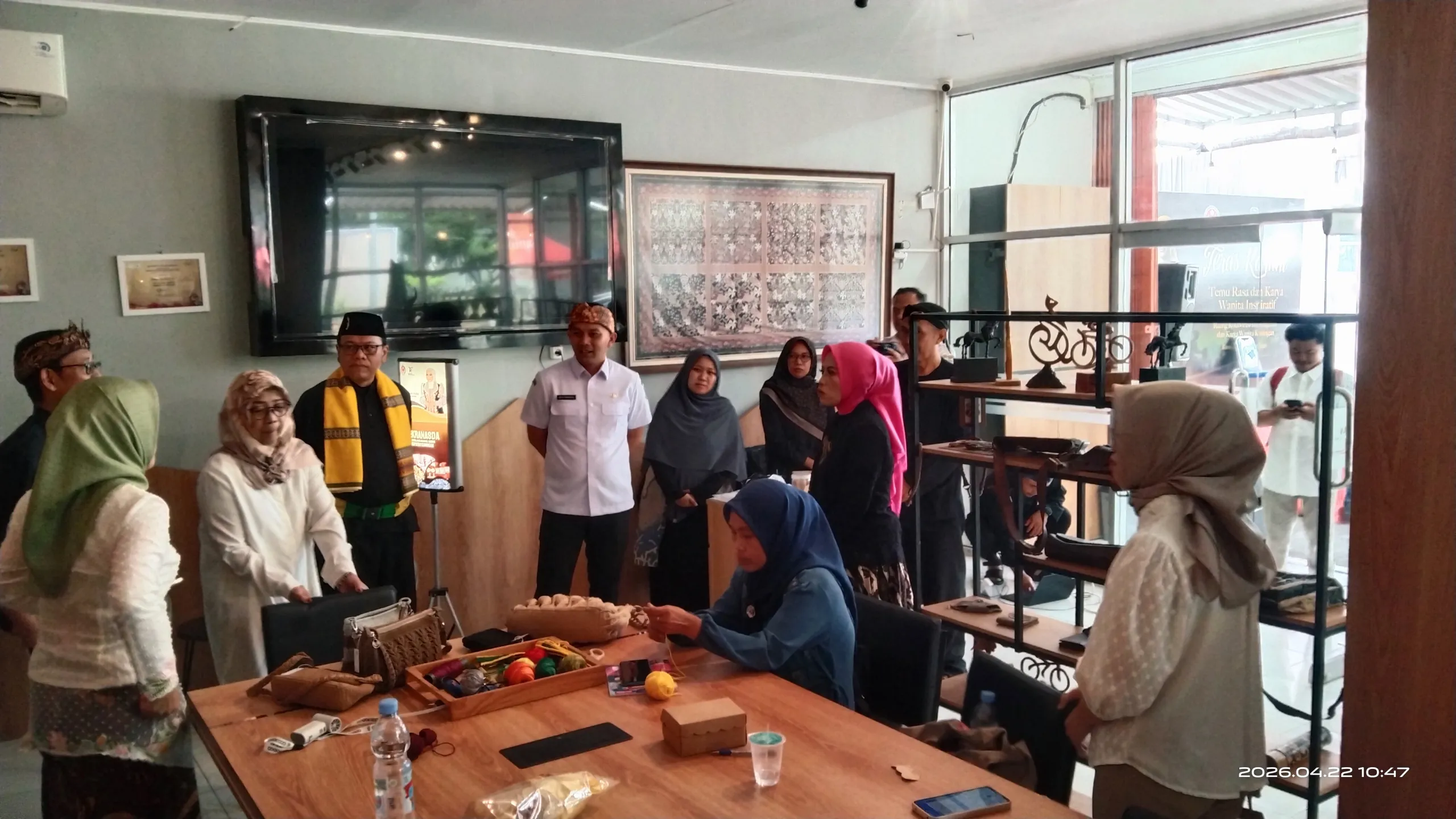 Ketua Dekranasda Kuningan Hj. Ela