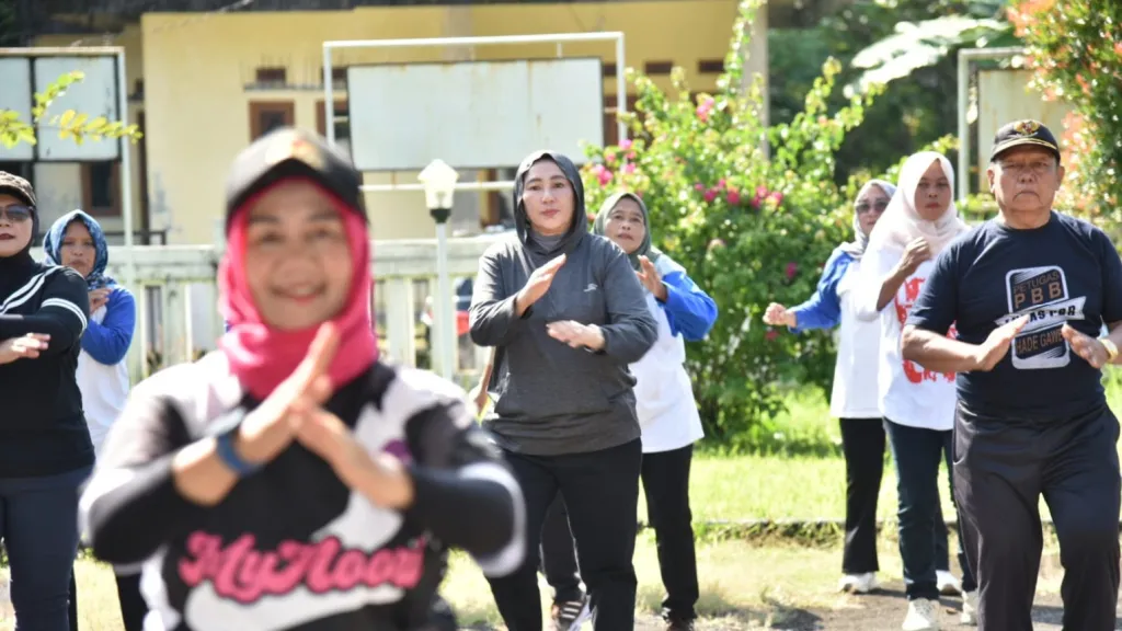 Senam Kuningan Melesat