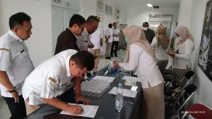 Tes Urine Di Lingkungan Pemerintah Daerah Kabupaten Kuningan