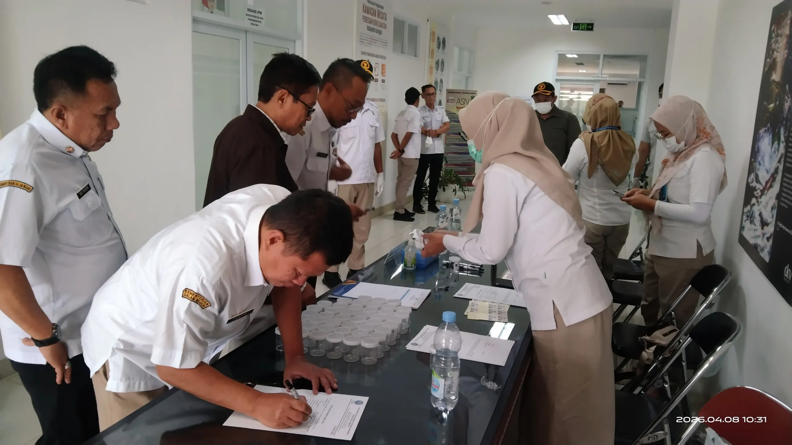 Tes Urine Di Lingkungan Pemerintah Daerah Kabupaten Kuningan