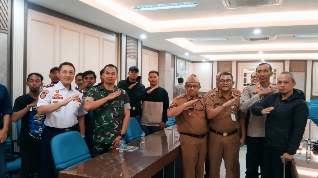 Peserta Diskusi Nobar