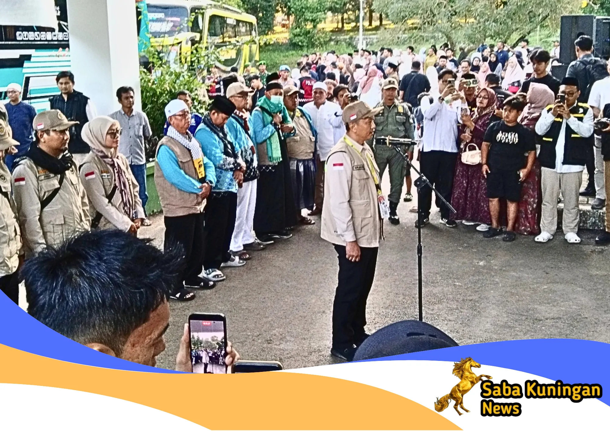 244 Jemaah Haji Kloter 39 Asal Kuningan Tiba dengan Selamat, Bupati Sambut Langsung di Halaman Masjid KIC