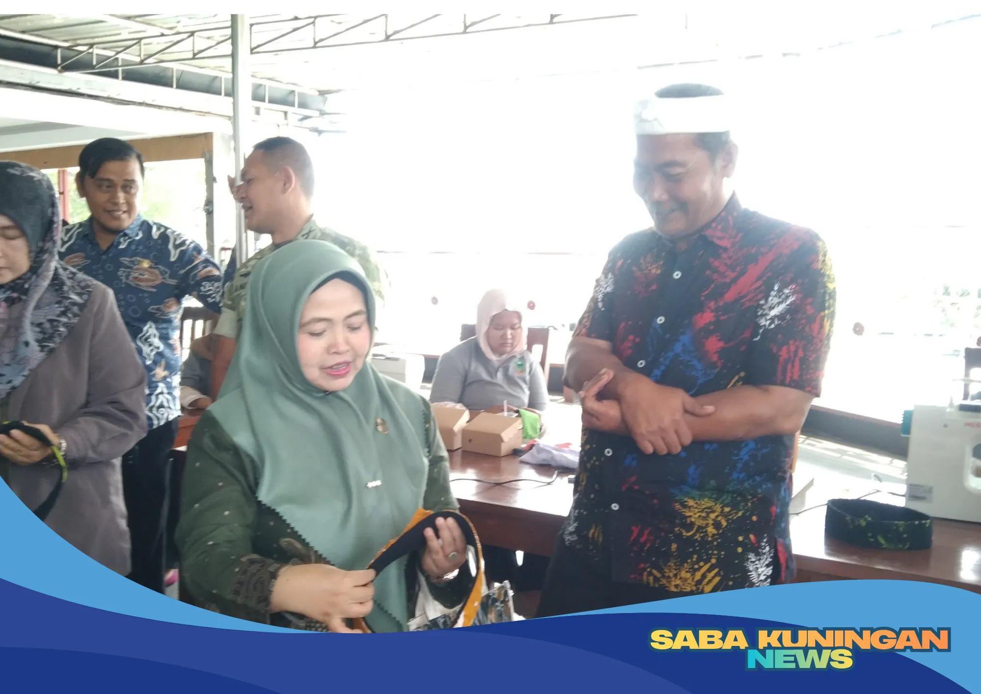 Komisi IV DPRD” Hj. Neneng : Apresiasi Kades Tambak Baya’Hanya 20 Hari Pelatihan Jahit Hasil Nya Rapih